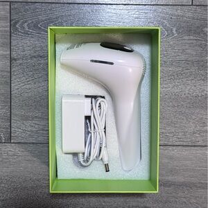 White Hair Removal Device